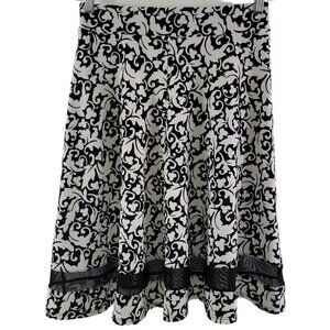 Monteau Faith and Joy Black and White Paisley Print Women’s Size Large Skirt